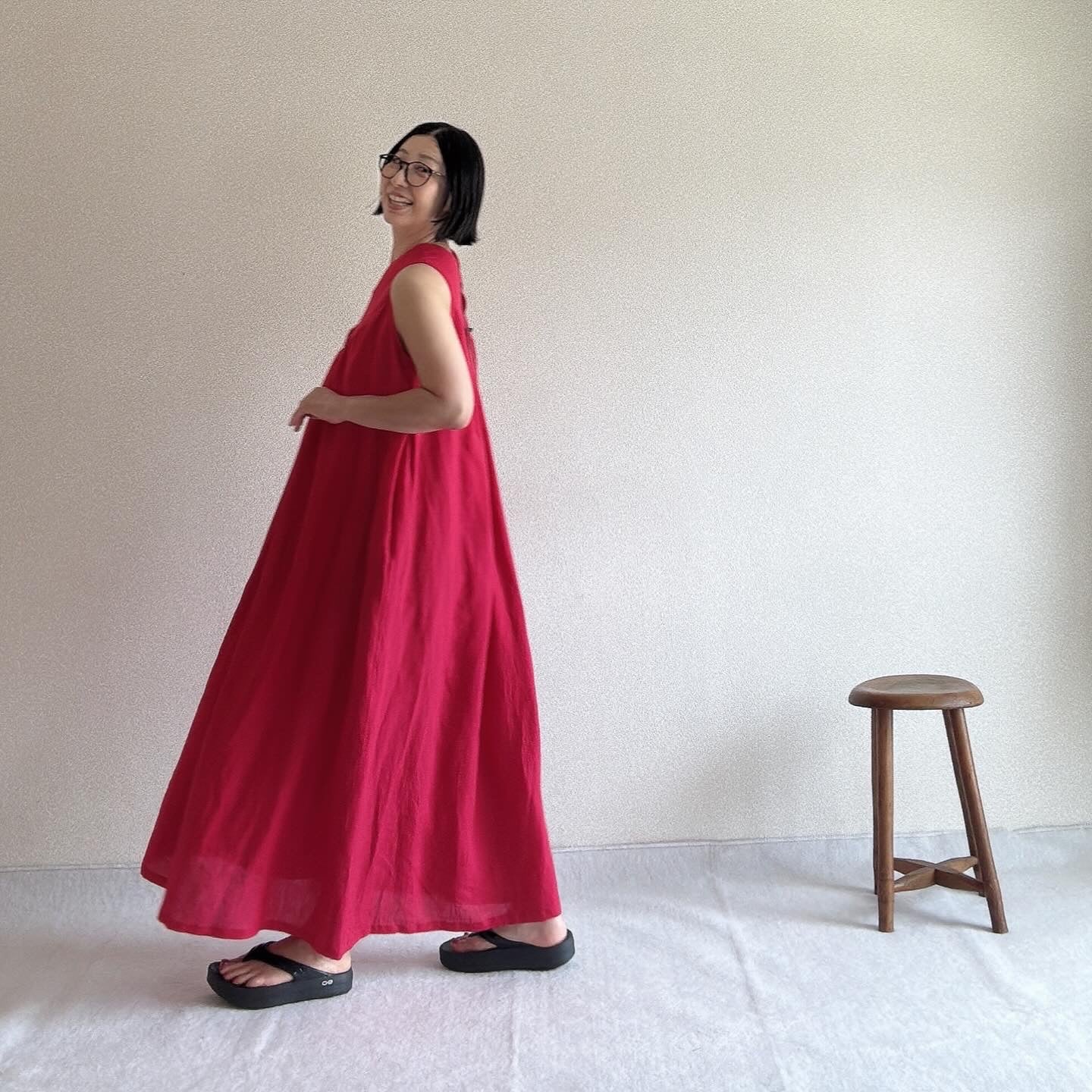 【新品、未使用】lachicbaton胸元ギャザーワンピース 胸元ギャザーワンピース – la chic baton