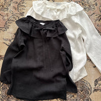 つけ襟りフリルブラウス