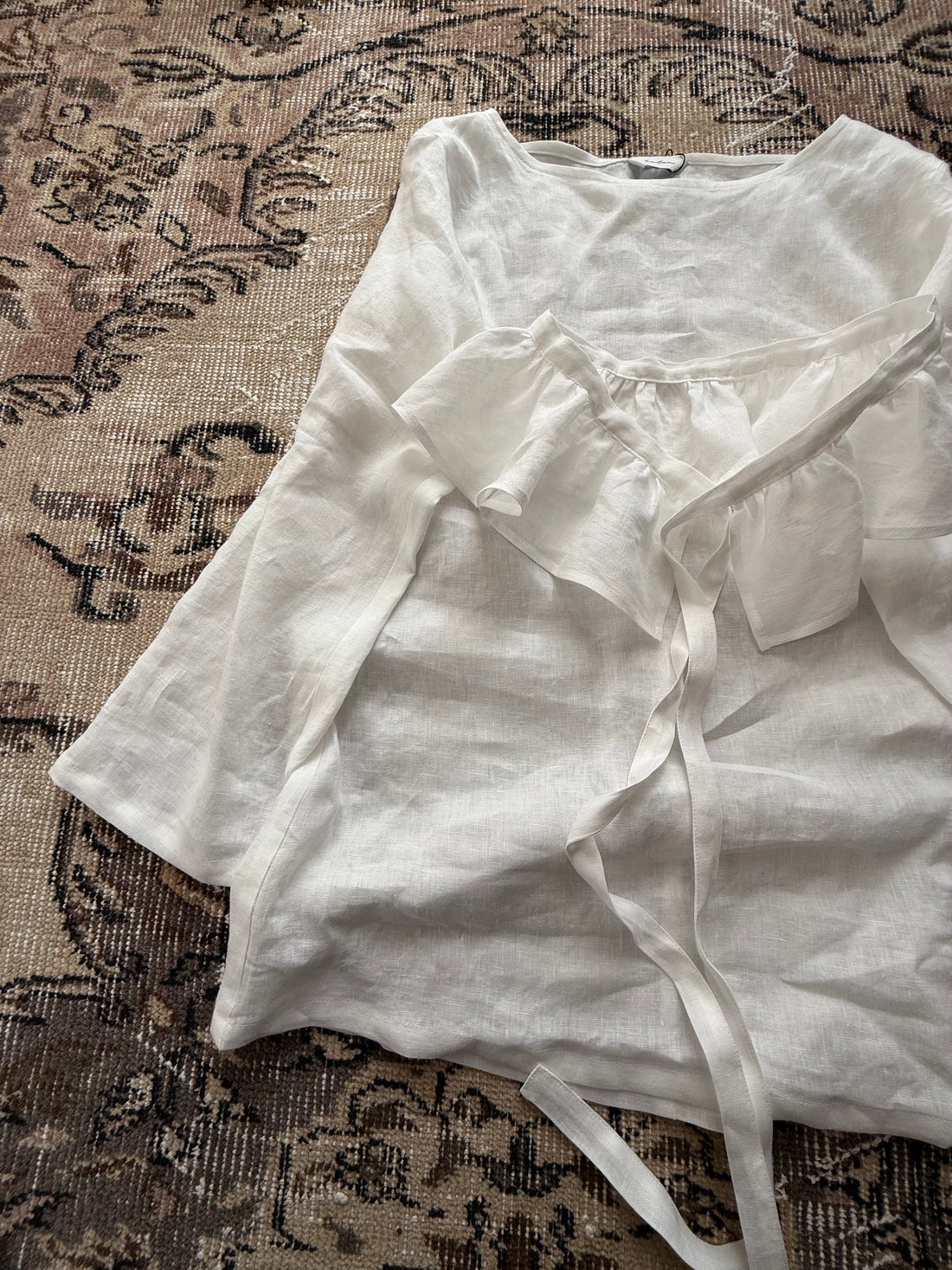 つけ衿フリルブラウス