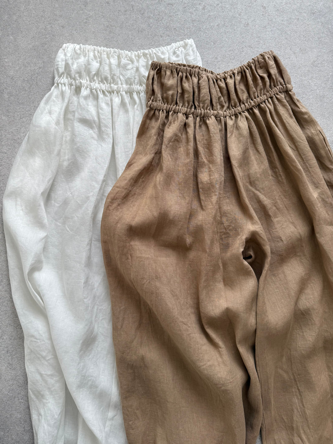 ハイウエストバルーンパンツ