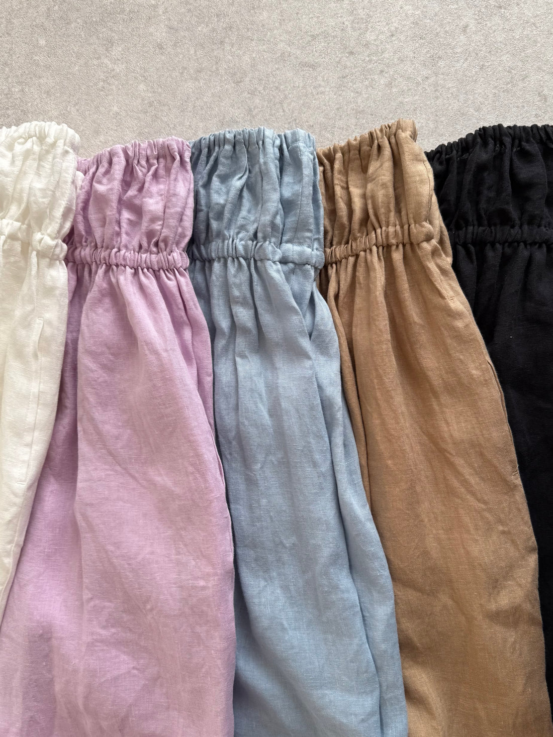 ハイウエストバルーンパンツ